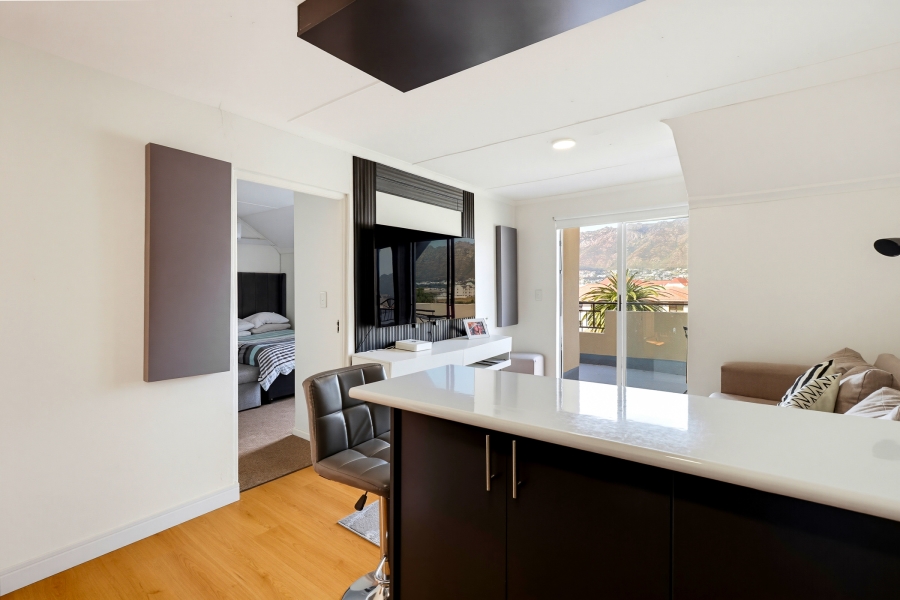 1 Bedroom Property for Sale in Whispering Pines Western Cape
